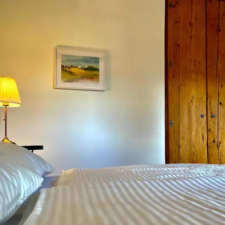 Moderne Hubert Neuper Im Zentrum Von * 巴德米滕多夫